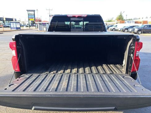 Used 2022 Chevrolet Silverado 1500 High Country w/ Z71 Off-Road Package AWD/4WD image 20