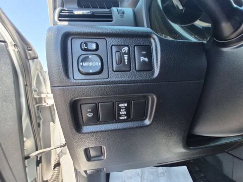 Used 2016 Toyota 4Runner Limited AWD/4WD image 21