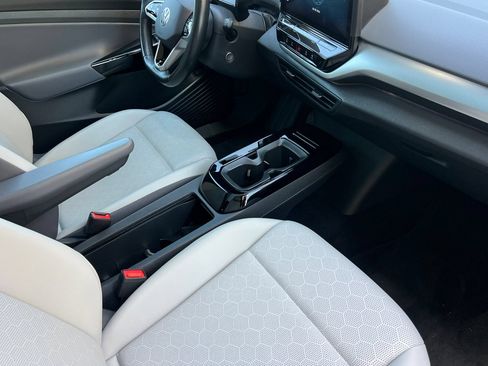 Used 2022 Volkswagen ID.4 Pro S RWD image 16