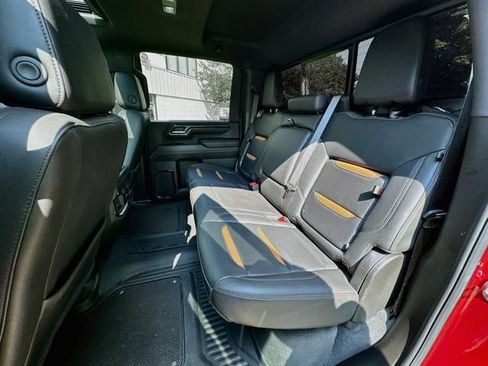 Used 2024 GMC Sierra 2500 AT4 w/ AT4 Premium Plus Package AWD/4WD image 31