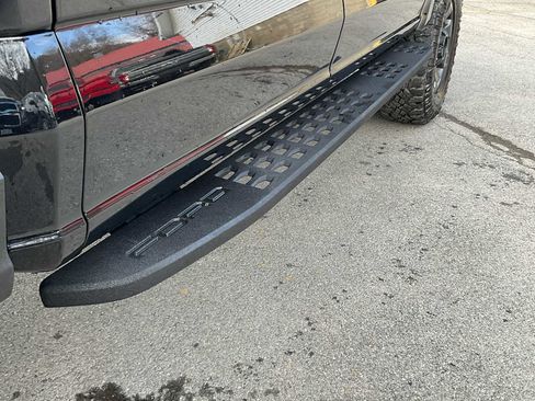 Used 2024 Ford F250 XLT w/ Black Appearance Package image 16