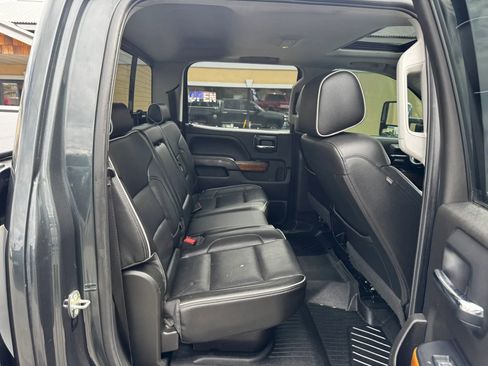 Used 2018 Chevrolet Silverado 2500 High Country AWD/4WD image 14