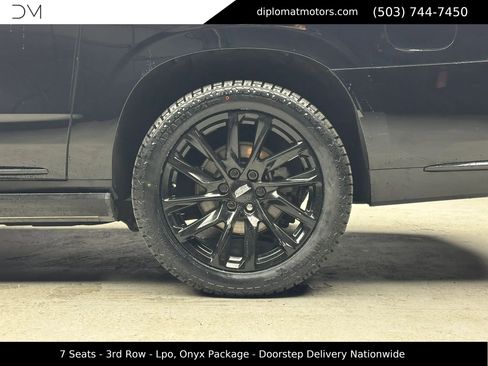 Used 2023 Cadillac Escalade ESV Sport Platinum w/ LPO, ONYX Package AWD/4WD image 49