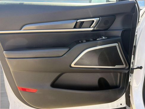 Used 2024 Kia Telluride S w/ S Sunroof Package AWD/4WD image 13