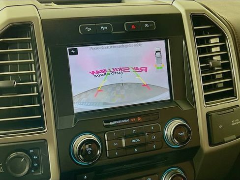 Used 2018 Ford F150 King Ranch w/ Equipment Group 601A Luxury AWD/4WD image 19