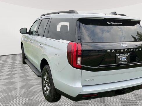 New 2026 Ford Expedition Active RWD image 7