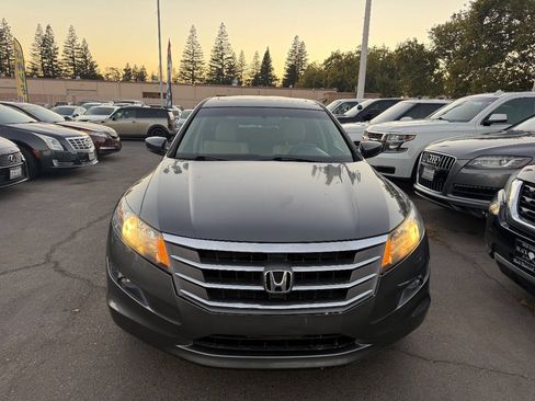 Used 2011 Honda Crosstour EX-L image 2