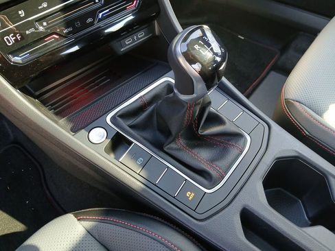 New 2026 Volkswagen Jetta GLI Autobahn FWD image 23