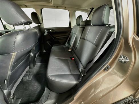 Used 2014 Subaru Forester 2.5i Limited AWD/4WD image 29