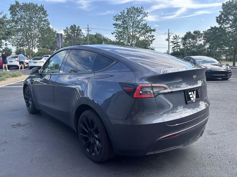 Used 2021 Tesla Model Y Long Range AWD/4WD image 7