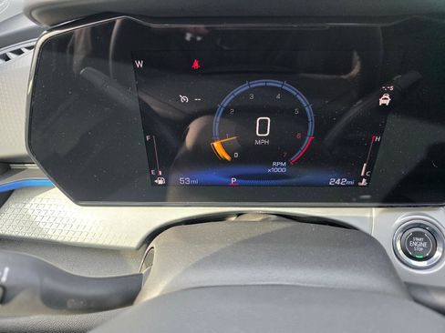 Used 2026 Chevrolet Trax LT w/ LT Convenience Package FWD image 14