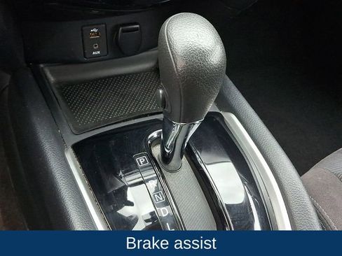 Used 2015 Nissan Rogue SV image 11