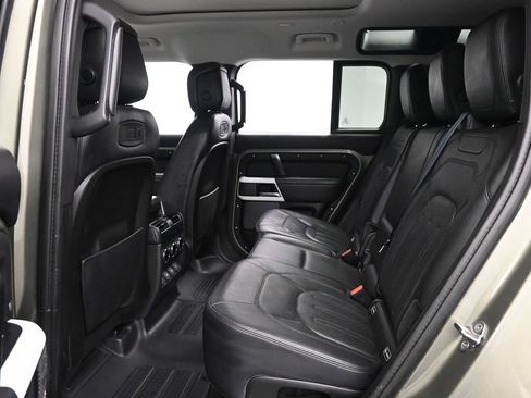 Used 2020 Land Rover Defender 110 HSE AWD/4WD image 17