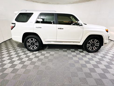 Used 2020 Toyota 4Runner Limited AWD/4WD image 2