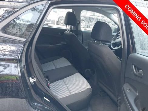 Used 2023 Hyundai Kona SE AWD/4WD image 7