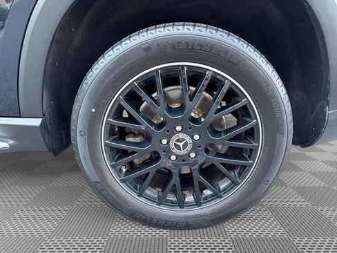 Used 2020 Mercedes-Benz GLE 350 4MATIC image 29