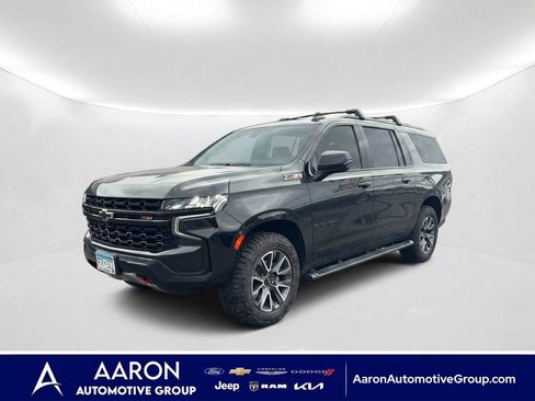 Used 2023 Chevrolet Suburban Z71 w/ Luxury Package AWD/4WD image 1