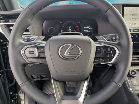 Used 2026 Lexus GX 550 w/ Accessory Package (2T) image 9