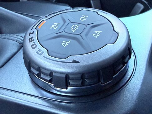 New 2025 Ford Bronco Badlands image 47