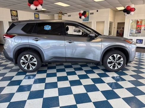Used 2021 Nissan Rogue SV AWD/4WD image 8