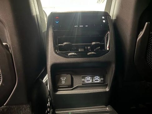 Used 2023 Jeep Grand Cherokee L Laredo AWD/4WD image 24