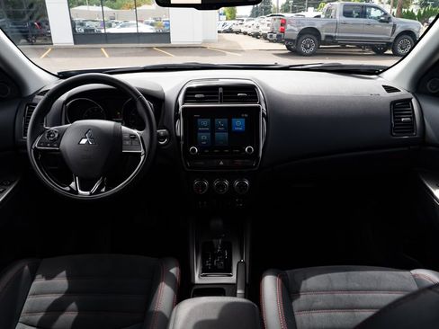 Used 2026 Mitsubishi Outlander Sport SE AWD/4WD image 8