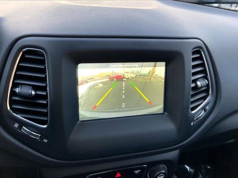 Used 2020 Jeep Compass Latitude w/ Cold Weather Group image 20