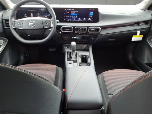 New 2026 Nissan Sentra SR FWD image 11