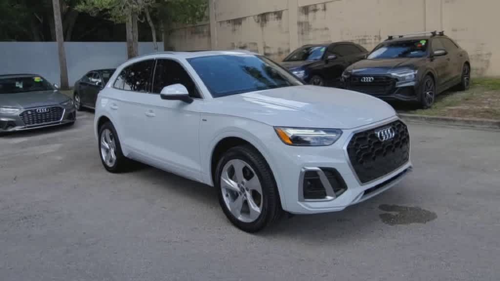 Certified 2023 Audi Q5 2.0T Premium Plus w/ Premium Plus Package AWD/4WD image 2