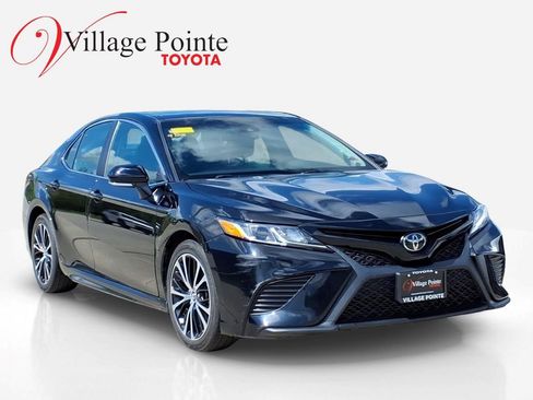 Used 2018 Toyota Camry SE w/ Audio Package FWD image 3