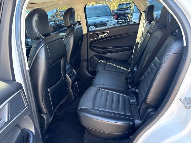 Used 2018 Ford Edge SEL w/ Equipment Group 201A AWD/4WD image 21
