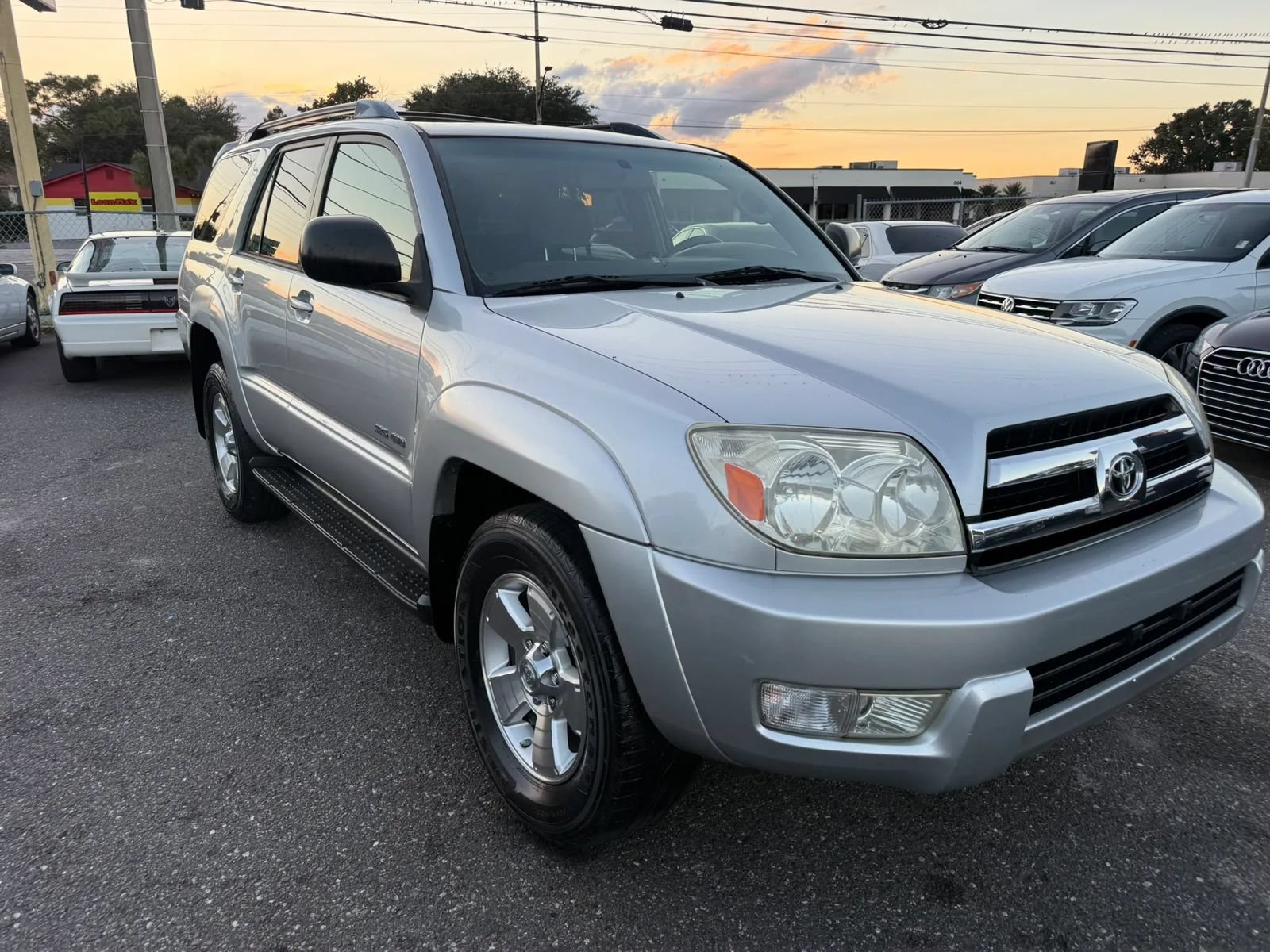 Used 2005 Toyota 4Runner SR5 AWD/4WD image 3