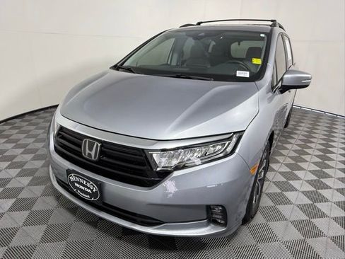 Used 2023 Honda Odyssey EX-L image 2