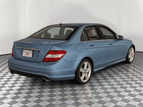 Used 2011 Mercedes-Benz C 300 Sedan image 9