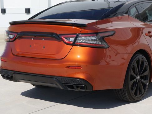 Used 2019 Nissan Maxima SR w/ Premium Package FWD image 14