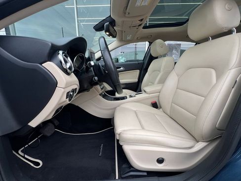 Used 2020 Mercedes-Benz GLA 250 GLA 250 image 16