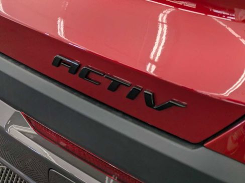 New 2026 Chevrolet Equinox ACTIV AWD/4WD image 11