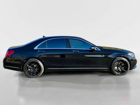Used 2017 Mercedes-Benz S 550 Sedan image 6