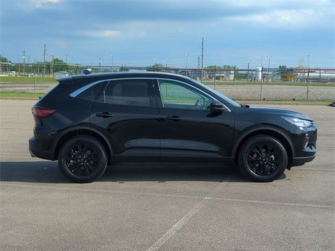 Used 2024 Ford Escape Active image 2