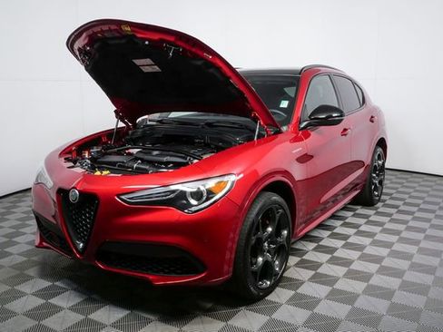Used 2023 Alfa Romeo Stelvio Veloce image 33