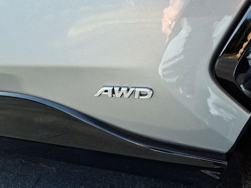 Used 2023 Toyota RAV4 XSE AWD/4WD image 8