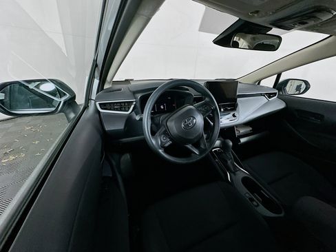 Used 2026 Toyota Corolla LE image 18