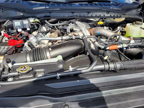 New 2026 Ford F250 Lariat w/ Black Appearance Package image 19