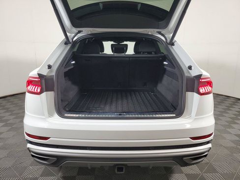 Used 2021 Audi Q8 Premium Plus w/ Premium Plus Package AWD/4WD image 9