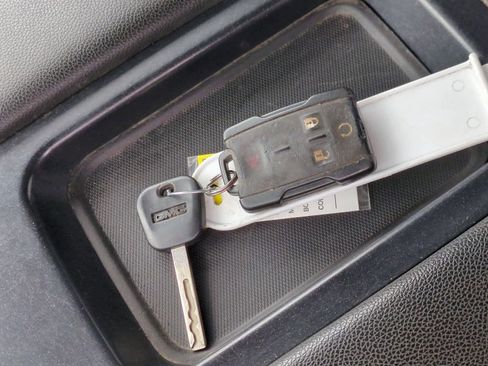 Used 2017 GMC Sierra 1500 SLE image 31