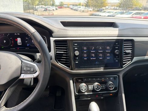 Used 2023 Volkswagen Atlas SE FWD image 23