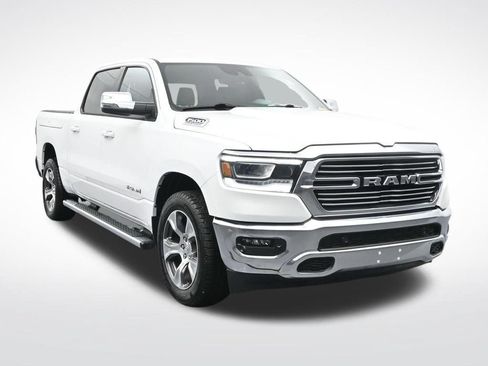 Used 2023 RAM 1500 Laramie AWD/4WD image 3