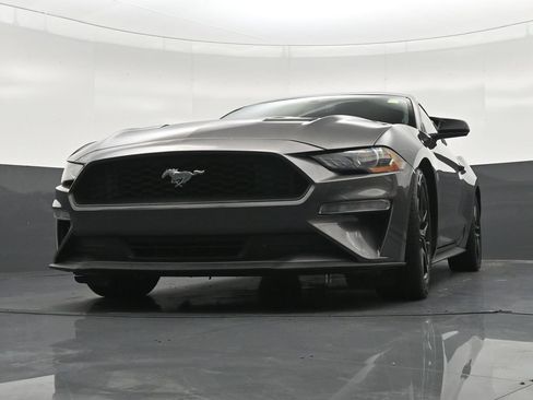 Used 2020 Ford Mustang Coupe w/ Equipment Group 101A RWD image 29
