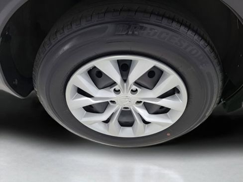 Used 2023 Honda CR-V LX image 13