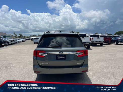 Used 2018 Honda Odyssey Touring image 6